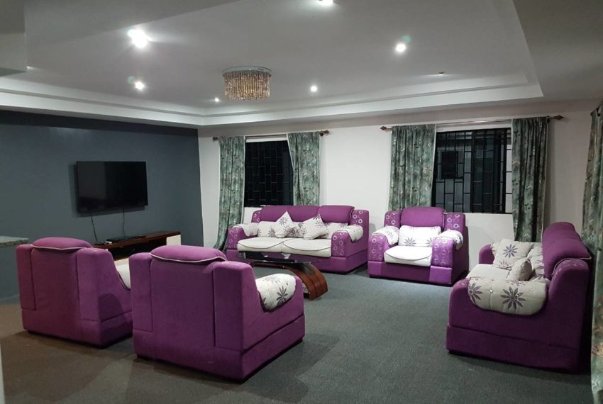 IMG-ebb8b96715d4f80d021292f7367cfd5c-V