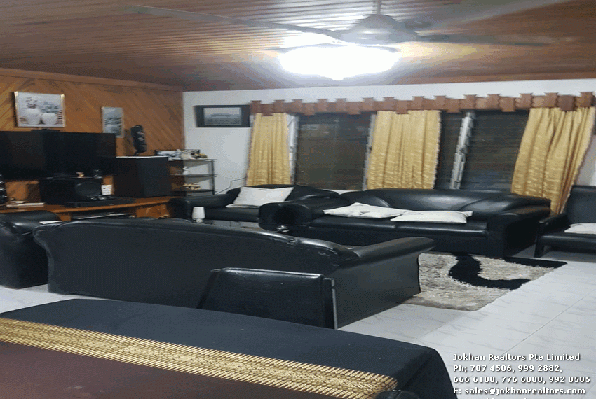 IMG-ecf2795bcb944c4da0b50a651bb4620e-V