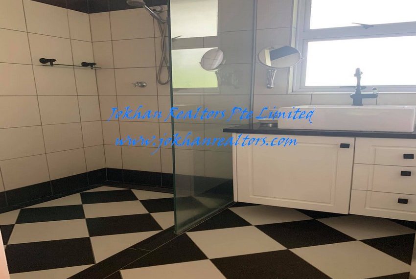 131049794_225727482296521_92373873403580460_n