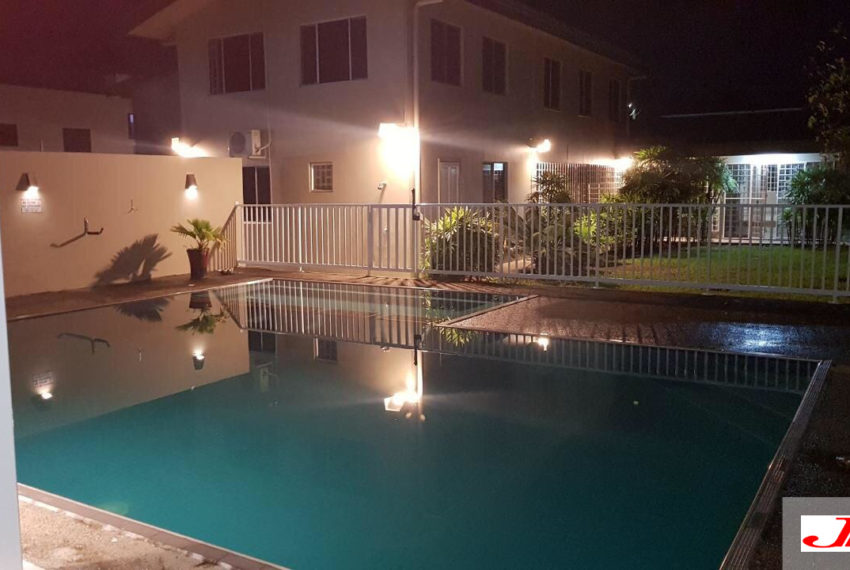 IMG-2458500b4380ba068ffc7f0cce534127-V