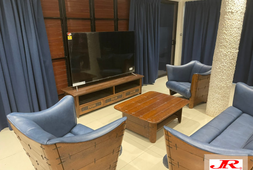 IMG-084874cbfc2dc5d1656f53ed122ecfce-V