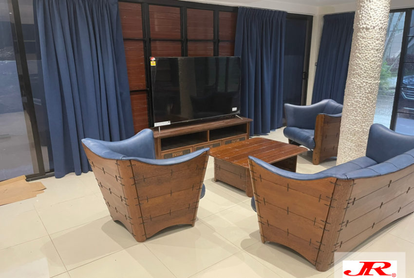 IMG-ea8e145f03e24034d4aa4b17c6db30e0-V